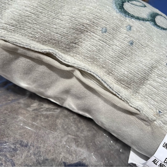 ⬇️St Nicholas Square NWT Kohl’s Throw Pillow 18inX18in Ivory Sentiment Tapestry - Picture 7 of 10